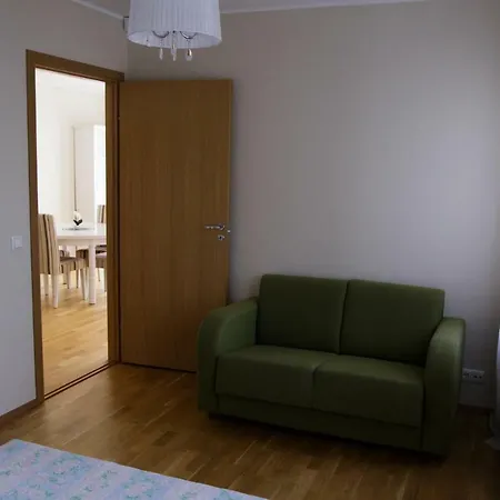 Karja 45, W/ Terrace; Near And Center بارنو